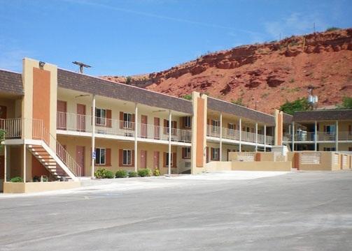 Economy Inn & Suites St. George Luaran gambar
